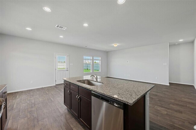 Building Photo - 159 Chesterfield Dr