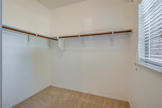 Building Photo - 15521 Landing Creek Ln
