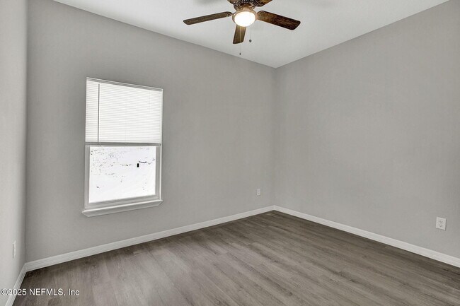 Building Photo - 6703 Bakersfield Dr