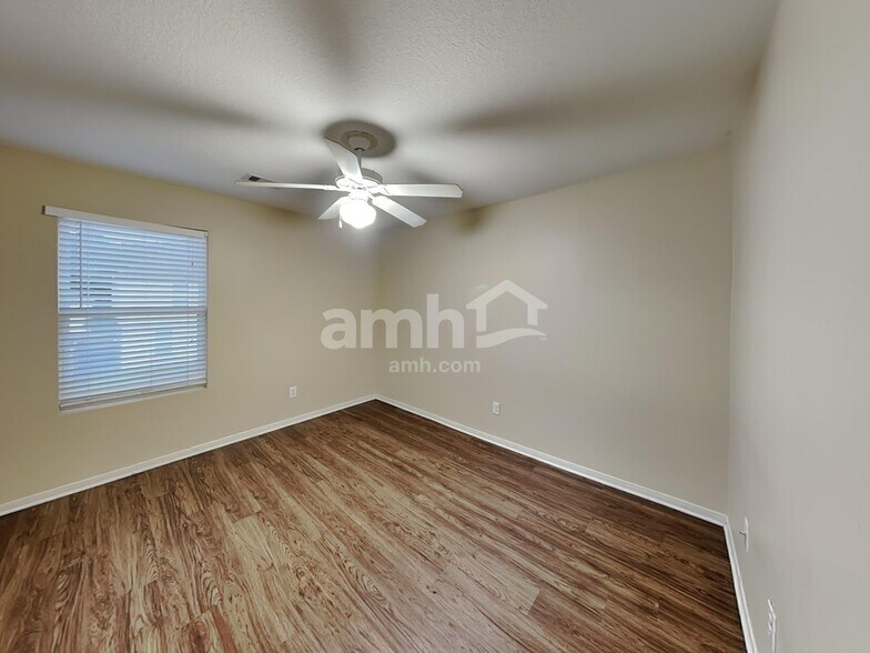 Building Photo - 4823 Dappled Grove Trl
