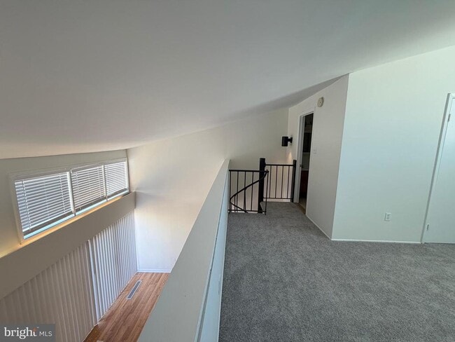 Building Photo - 5485 Harpers Farm Rd