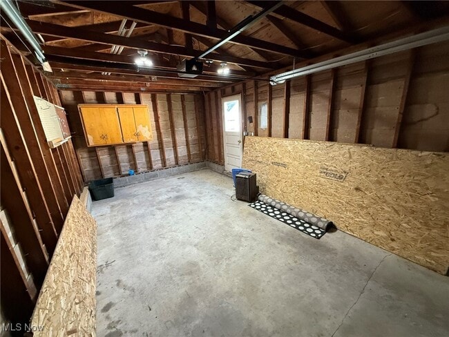 Building Photo - 312 Minnich Ave NE