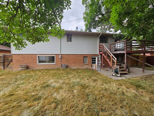 Building Photo - 2513 Fairplay Dr