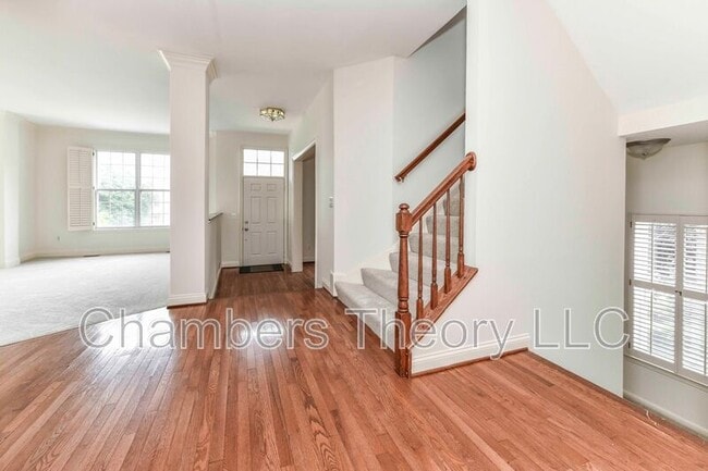 Building Photo - 3105 White Daisy Pl