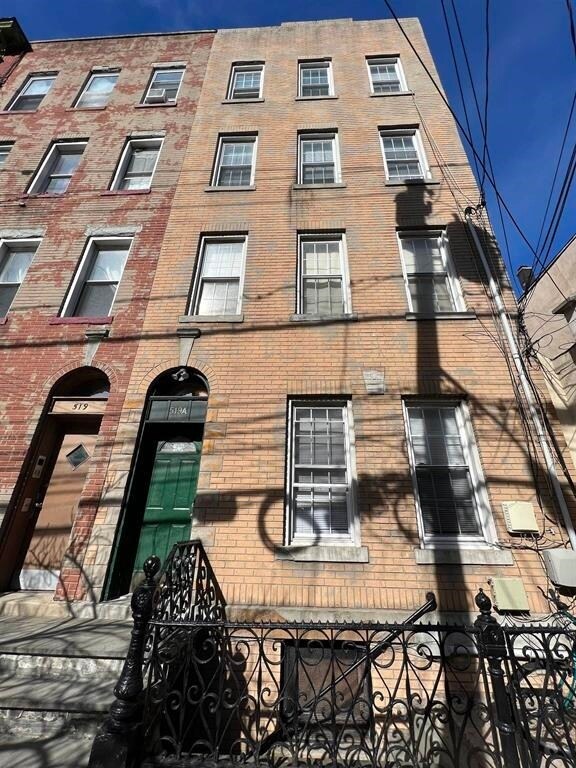 Building Photo - 519 Palisade Ave
