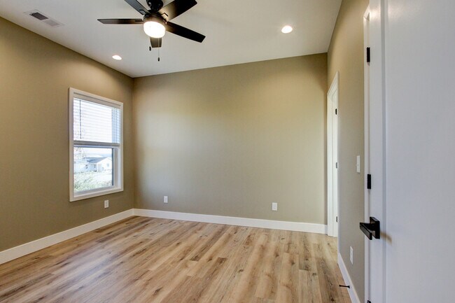 Building Photo - 102 Rosenwald St