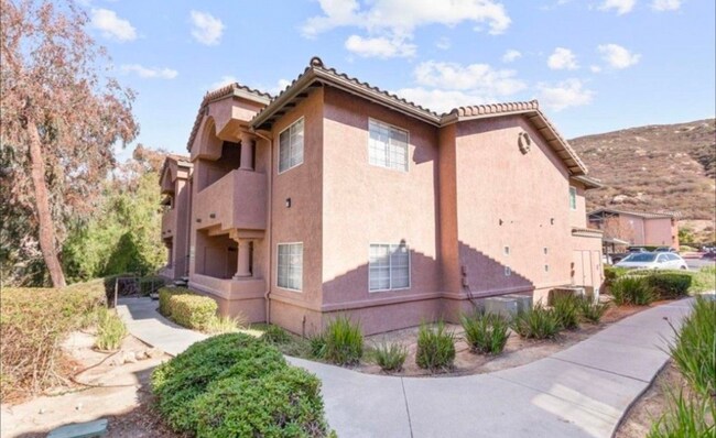 Building Photo - 17161 Alva Rd