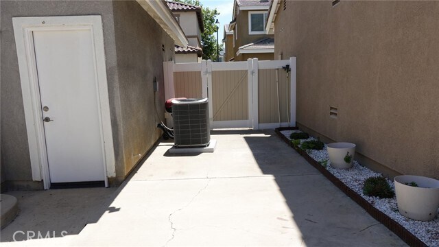 Building Photo - 33953 Lily Rd