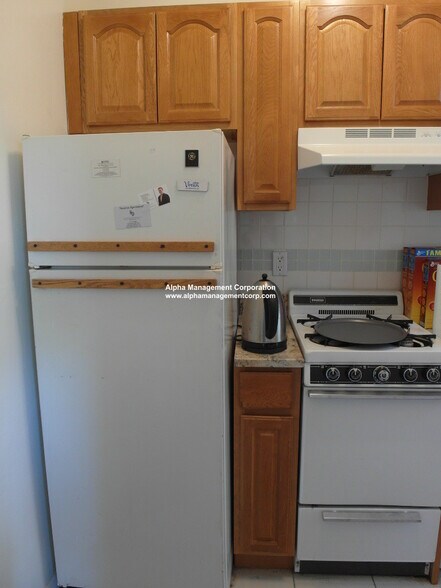 Building Photo - 115 St Stephen St