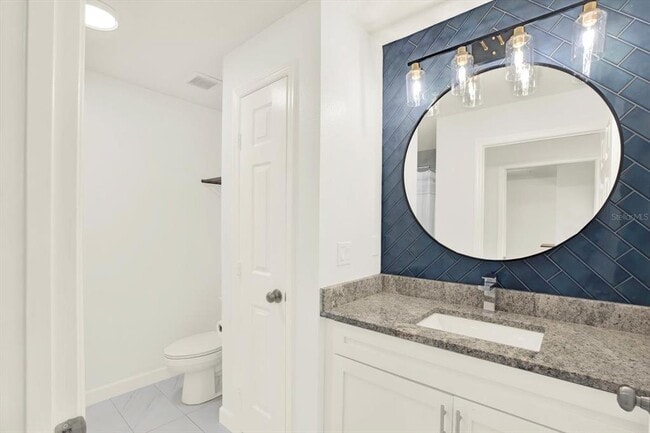 Building Photo - 501 Knights Run Ave