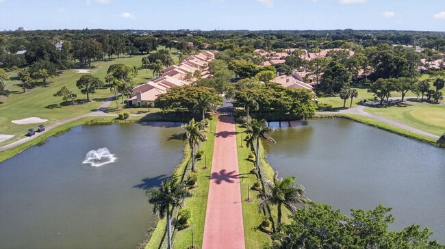 Building Photo - 259 Old Meadow Way