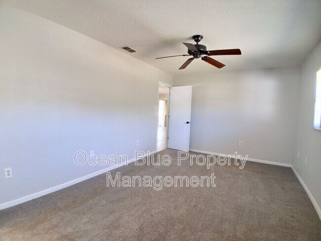 Building Photo - 8732 Elm Leaf Ct