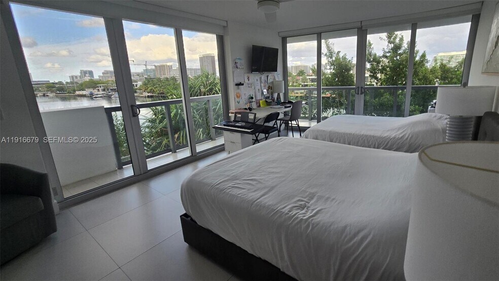 Building Photo - 1155 102nd St