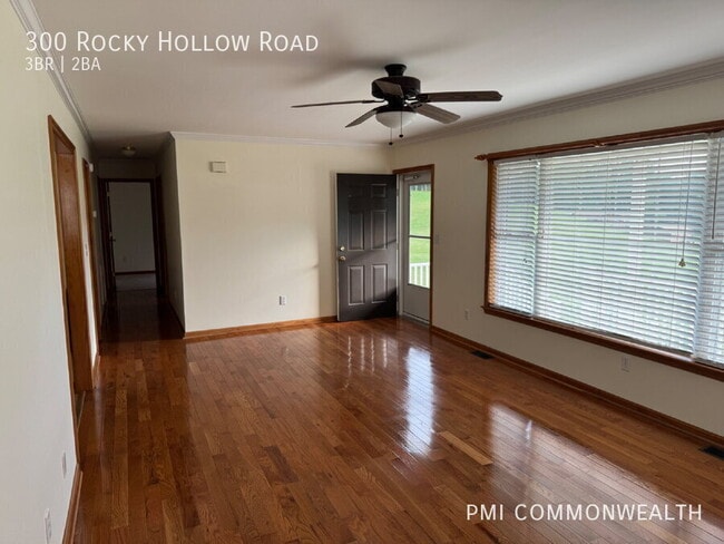 Building Photo - 300 Rocky Hollow Rd