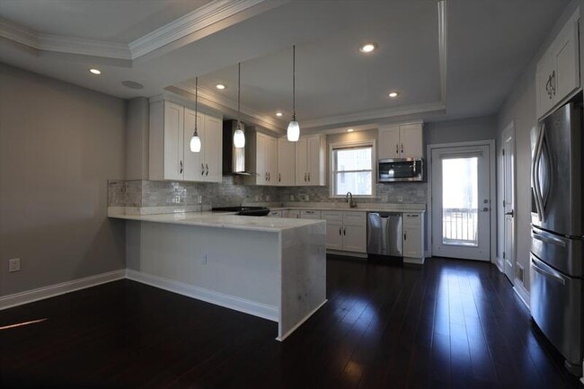 Building Photo - 1108 Orren St NE