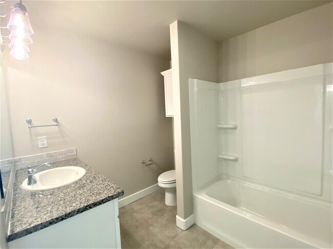 Building Photo - 13806 Avenue Q