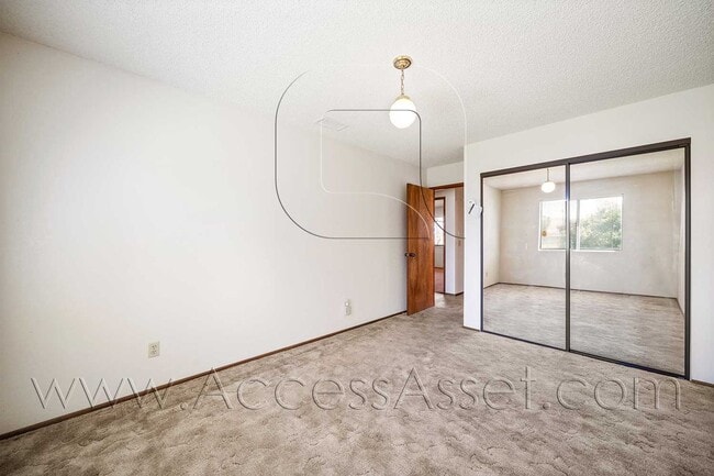 Building Photo - Charming 3 Bedroom Home with Spacious Yard in Wildomar