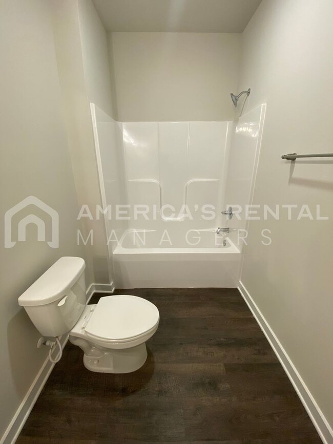 Building Photo - Home for Rent in Weaver AL...Available to view with 48 hour notice!