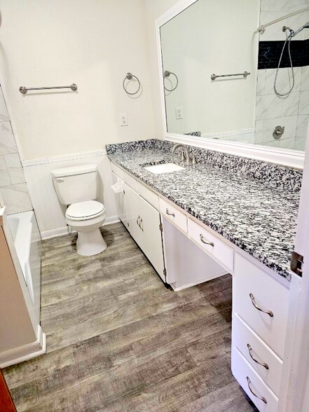 Building Photo - 448 Rolling Hills 3rd St