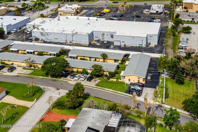 Building Photo - 714 Catalina Rd
