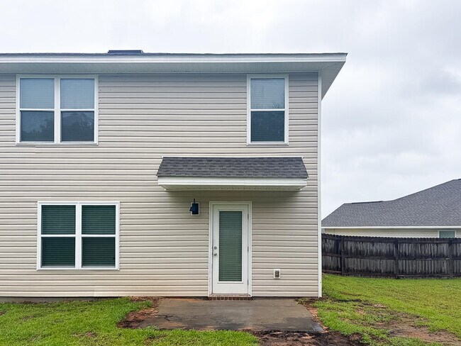 Building Photo - 4694 Malay Cir