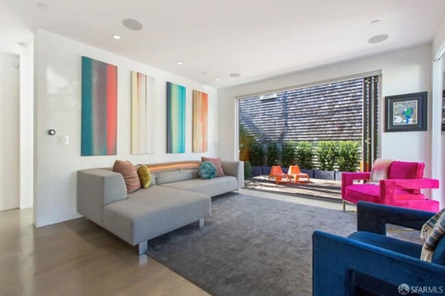 Building Photo - 209 Grattan St