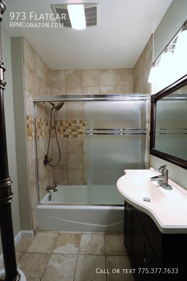 Building Photo - 973 Flatcar Ln