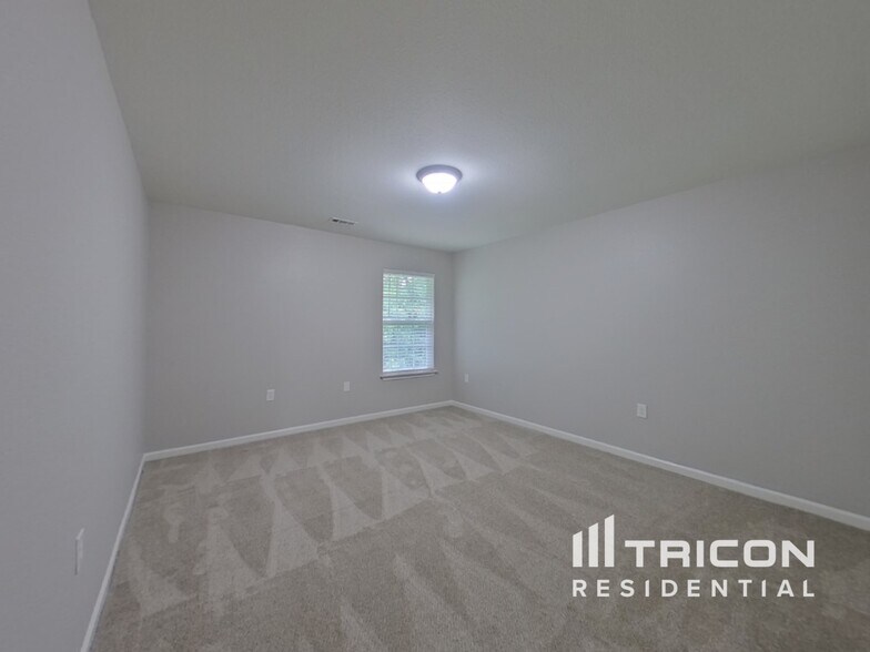Building Photo - 4837 Autumn Oak Dr