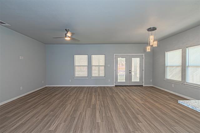 Building Photo - 346 Avenue E