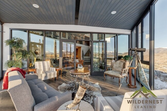 Building Photo - Stunning Luxury Mountain Home with Panoramic Views