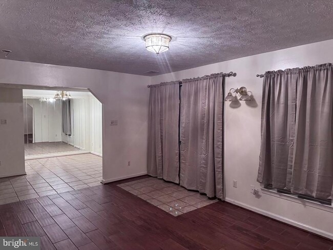 Building Photo - 2639 Middle Rd