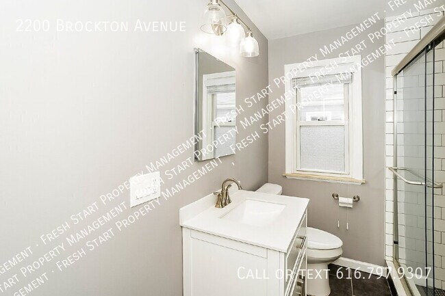 Building Photo - 2200 Brockton Ave