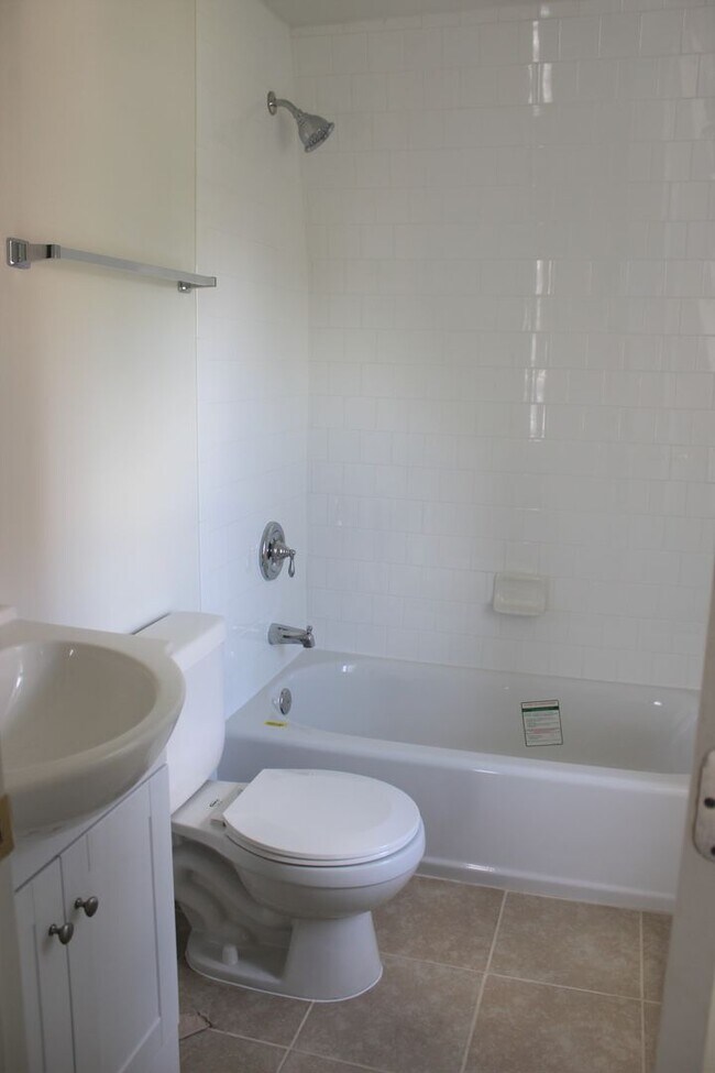 Building Photo - 311 S Washington St