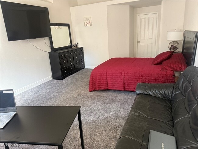 Building Photo - 2749 Canarsy Ct