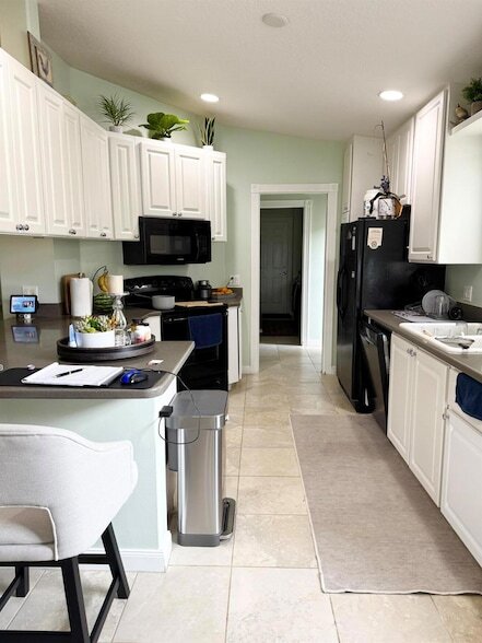 Building Photo - 8306 Quito Pl