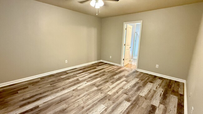 Building Photo - 1813 Clayton Cove Dr NW