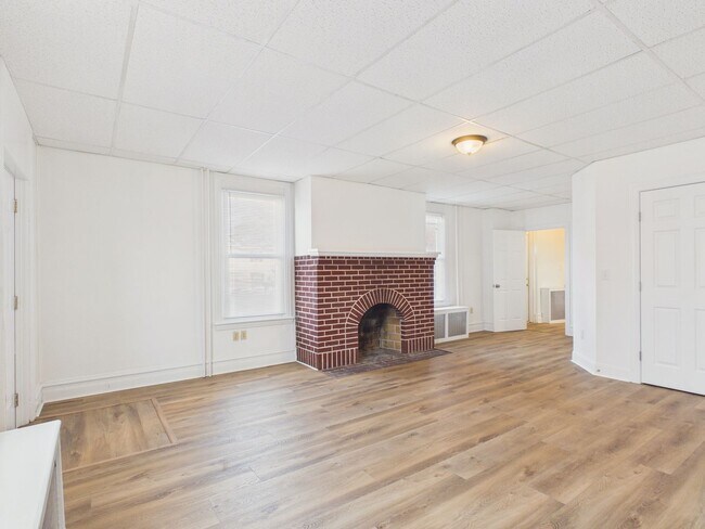 Building Photo - 1097 2nd St