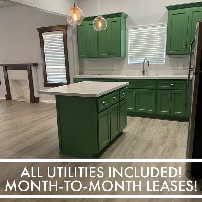 Building Photo - 640 S 1st Ave