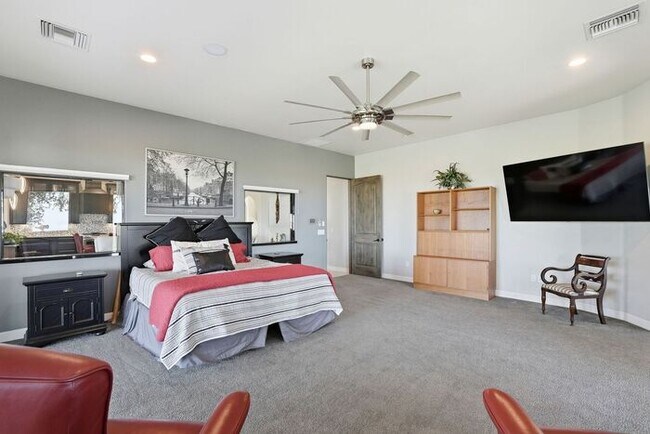 Building Photo - 5405 N Houghton Rd