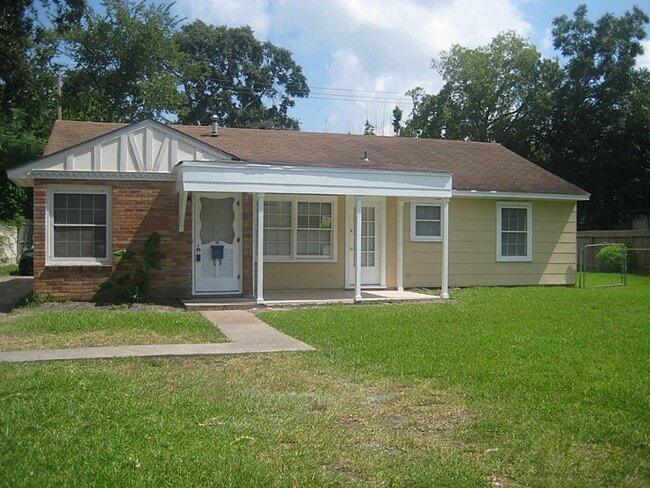 Primary Photo - 5006 Locust St