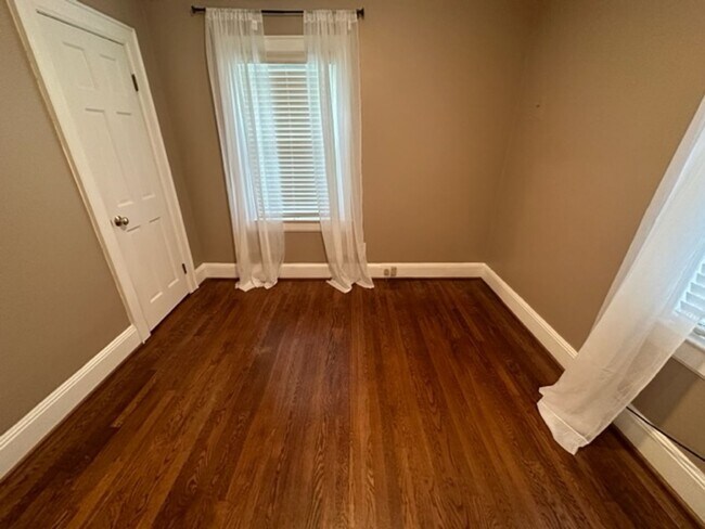 Building Photo - Character and Charm in Gibsonville