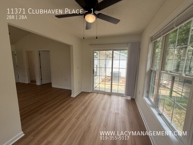 Building Photo - 11371 Clubhaven Pl