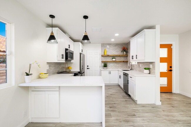 Building Photo - 52885 Avenida Carranza