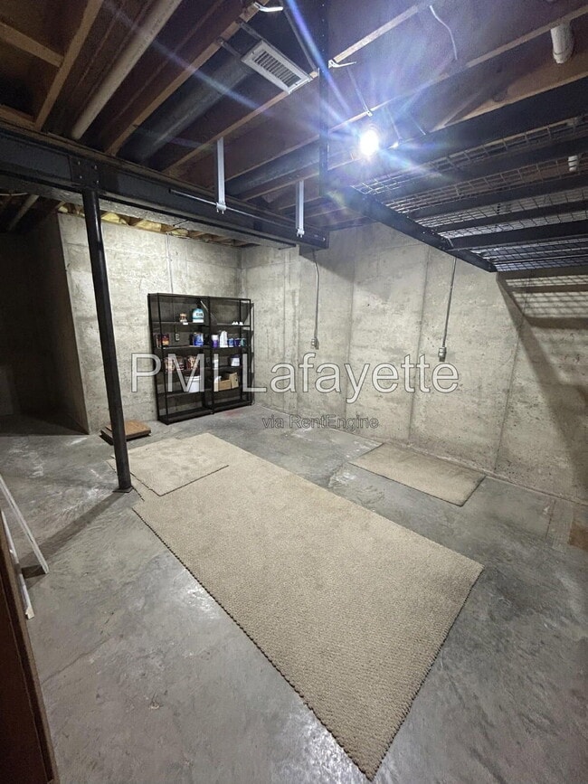 Building Photo - 3581 Creek Ridge