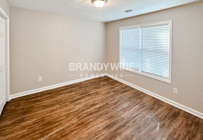 Building Photo - 116 Hunter's Pointe Ct