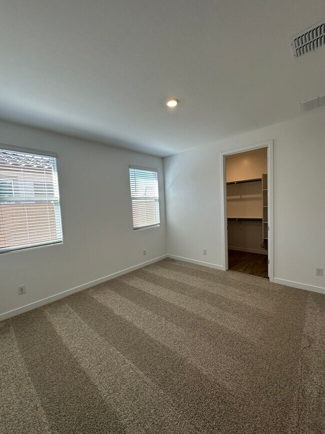 Building Photo - Nextgen home in Phoenix