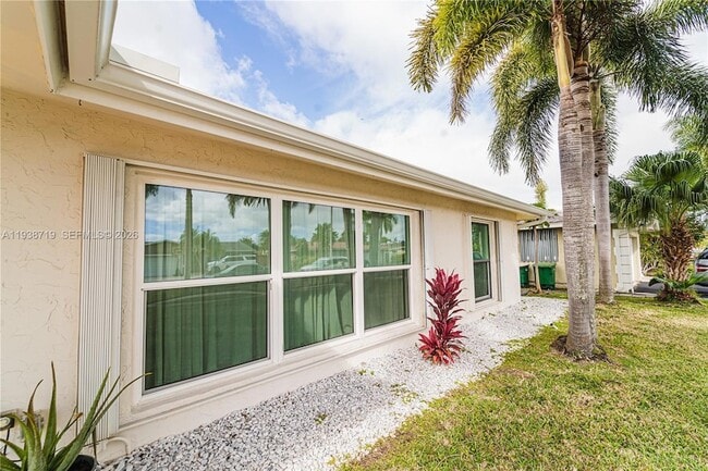 Building Photo - 8107 NW 74th Ave