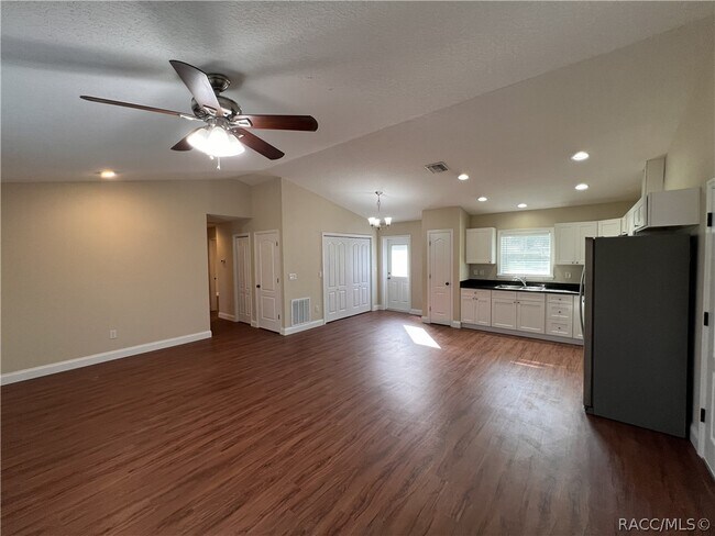 Building Photo - 2223 CR 445