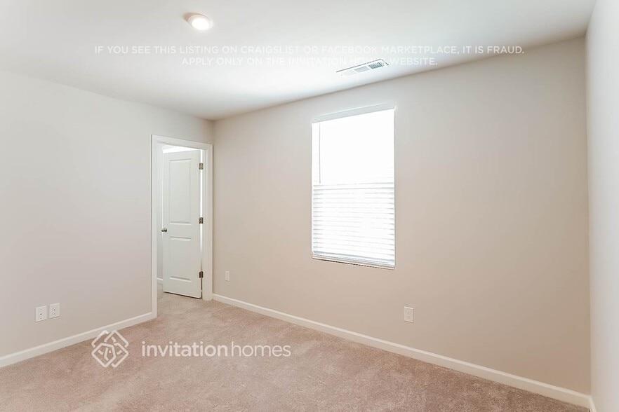 Building Photo - 2101 Brokeshire Dr