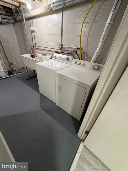 Building Photo - 229 Endsleigh Ave